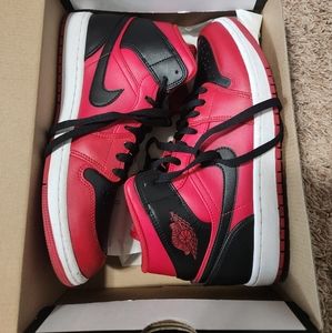 Air jordan 1 MID
